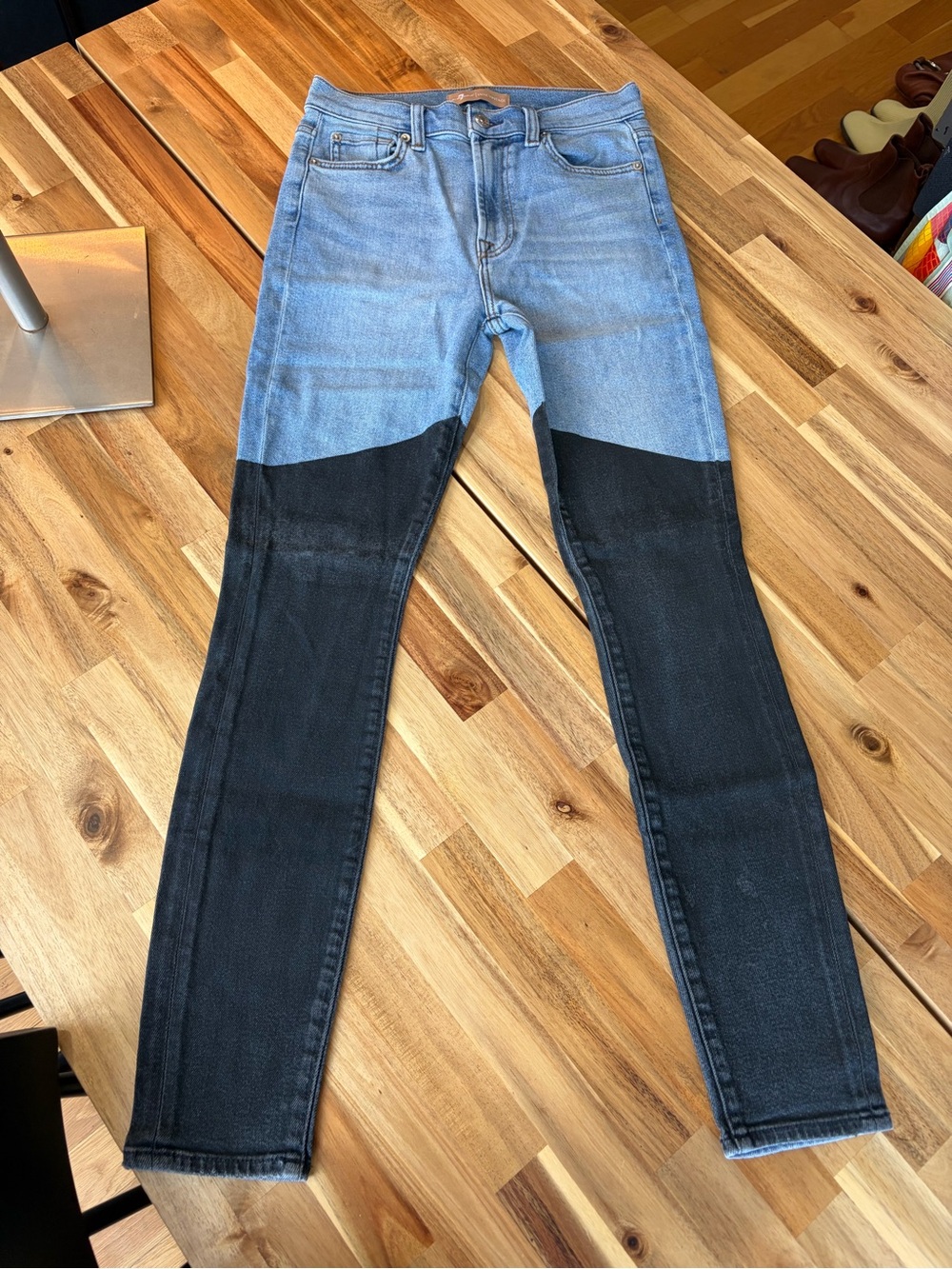 7 for All Mankind the High Rise Skinny | Split Color Skiny Jeans Size 27